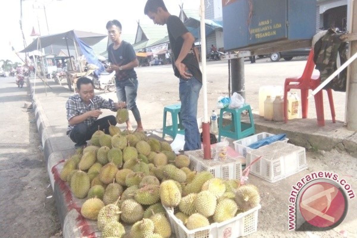 Durian Murung Raya Banyak Dijual ke Luar Daerah