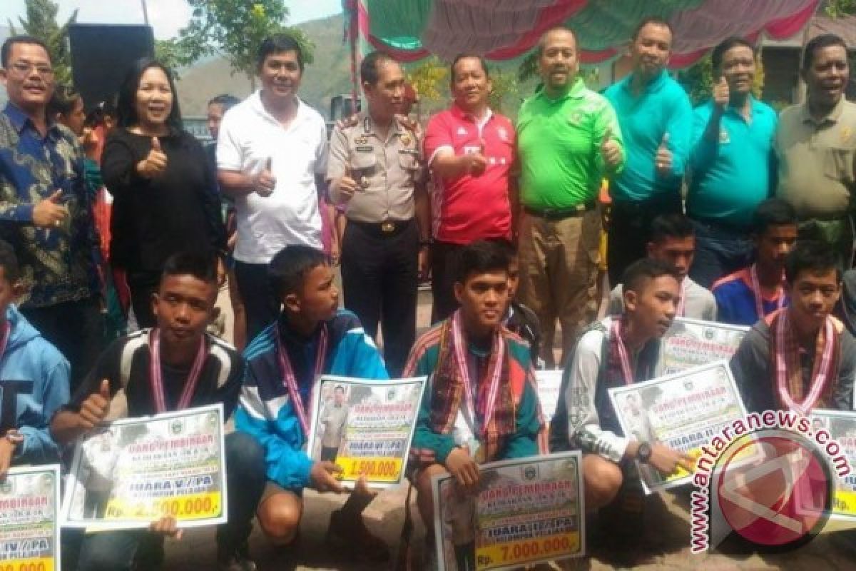 Kadispora Sumut Tutup Piala Gubsu di Samosir