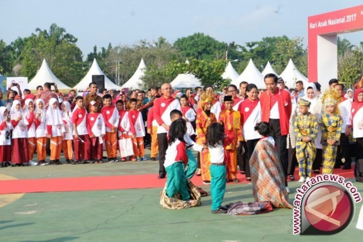 Sulap Jokowi demi anak Indonesia yang gembira