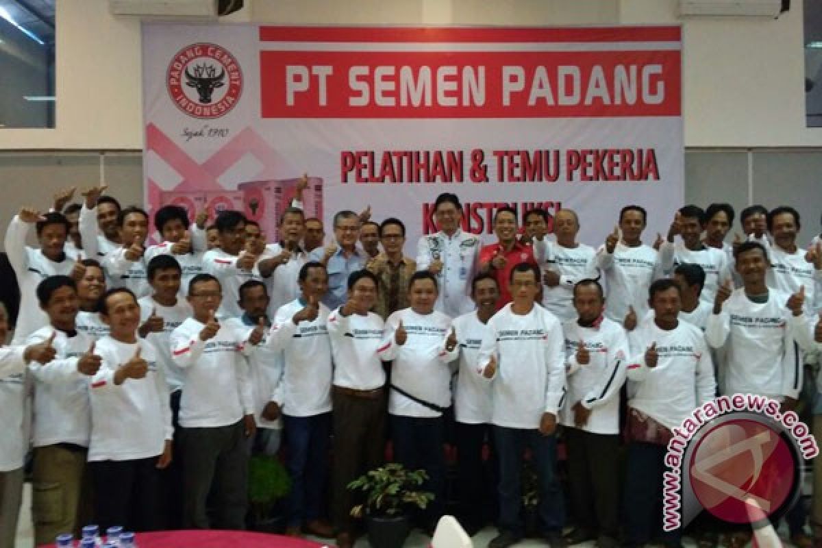 Semen Padang Gandeng BUMD Bengkulu Mengembangkan Pasar