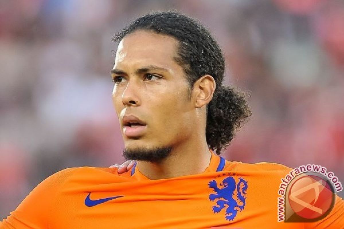 Van Dijk absen perkuat Belanda karena cedera rusuk