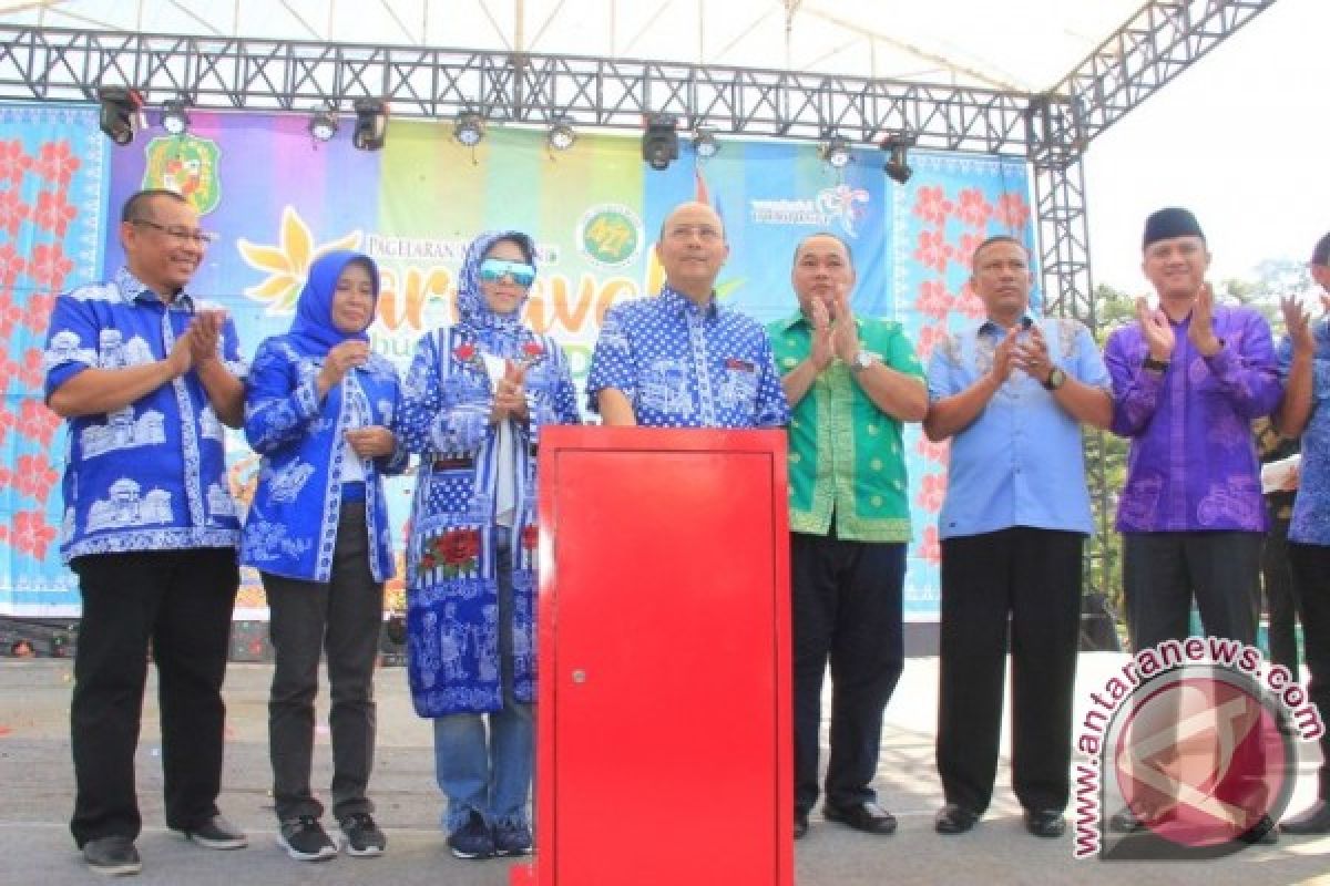 Parade Budaya Batik Medan dan Rekor MURI