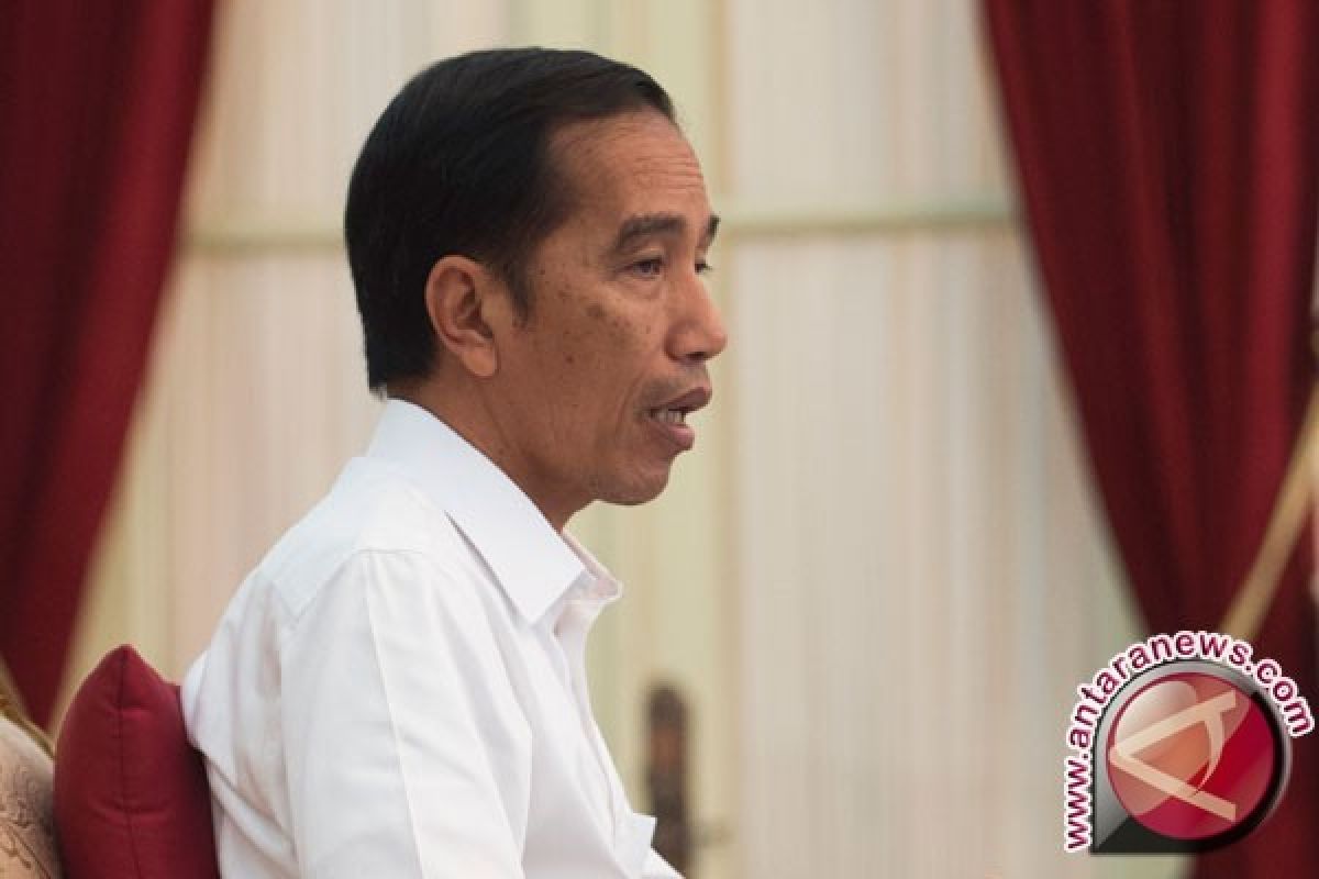 Jokowi ingatkan para menteri hati-hati keluarkan peraturan menteri