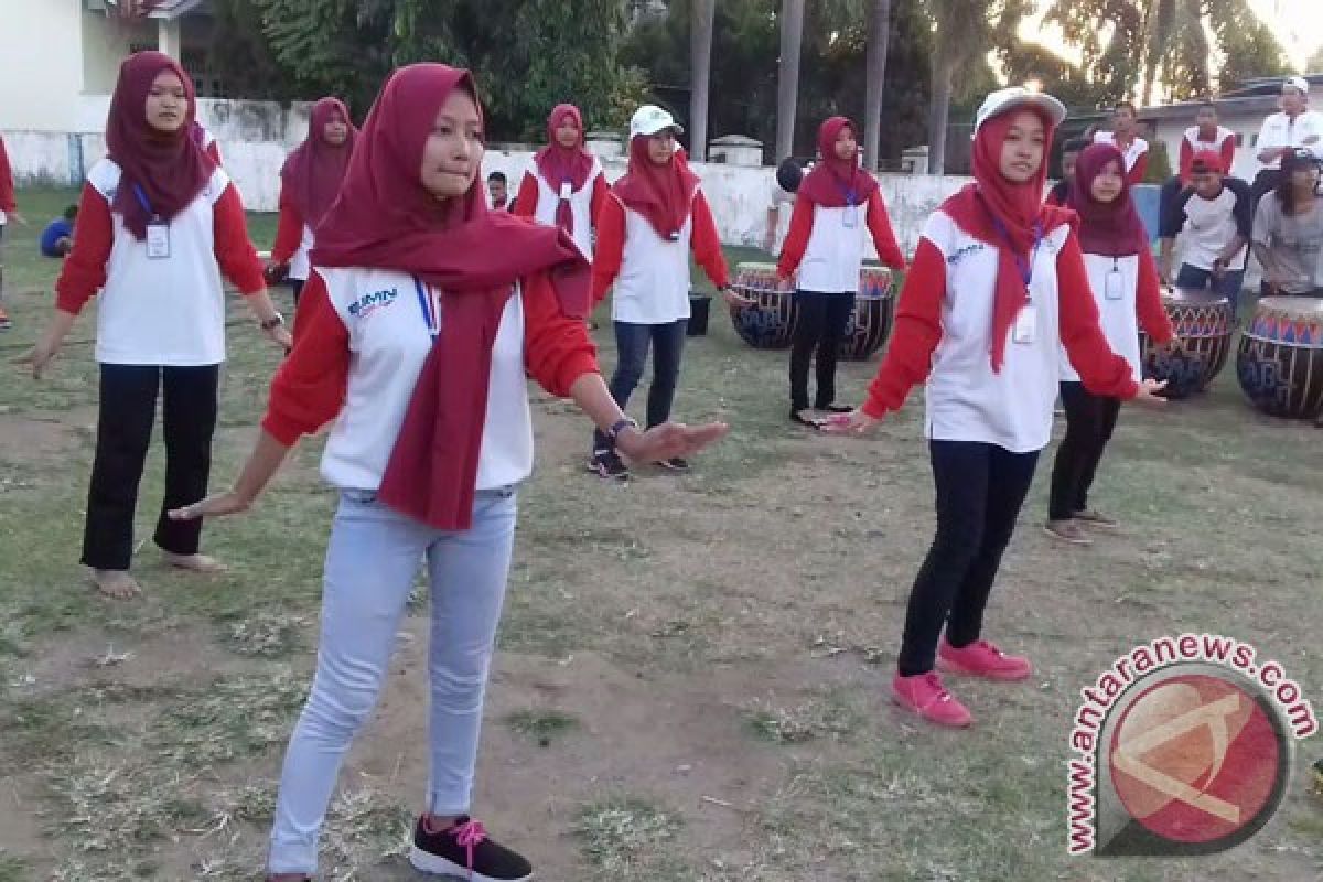 Peserta SMN Jateng Berlatih Tari Persembahan Bengkulu