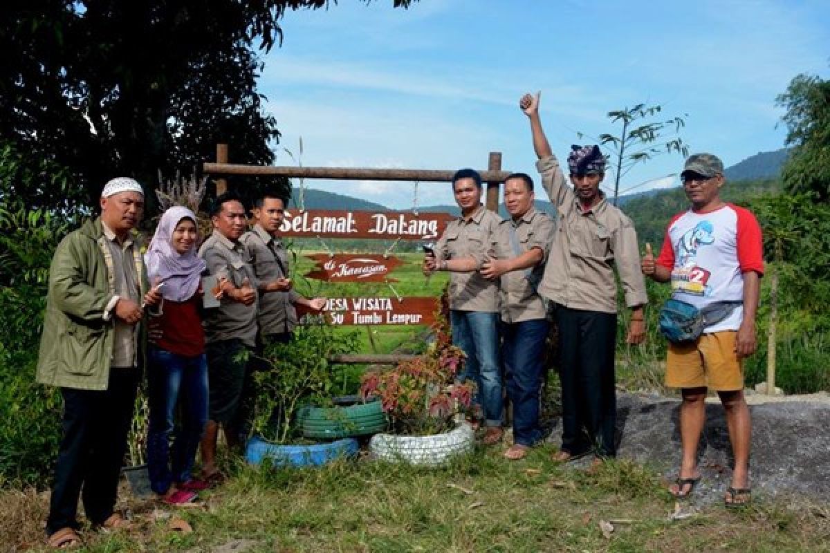 Kelompok Sadar Wisata Ulubelu Belajar ke Jambi 