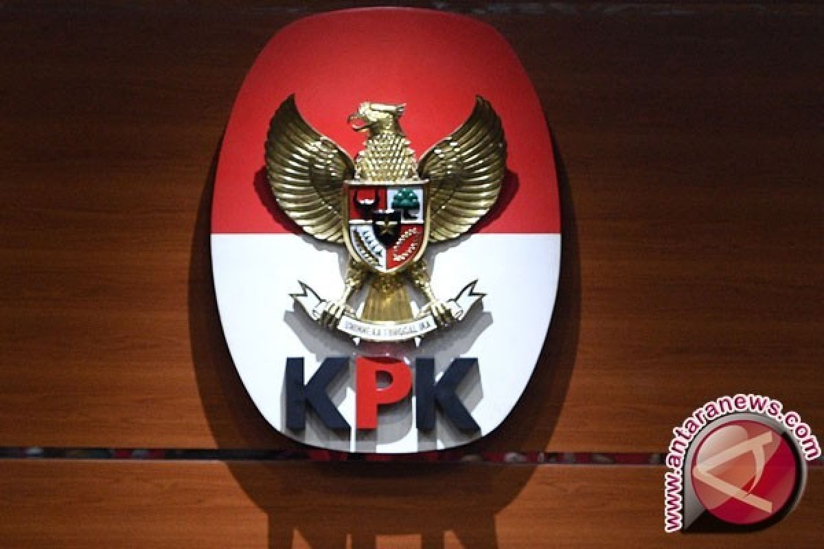 KPK segel ruang kantor Bupati Lampung Tengah