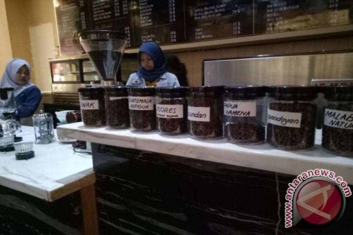 Tren Menikmati Kopi Jadi Peluang Bisnis Baru di Sampit