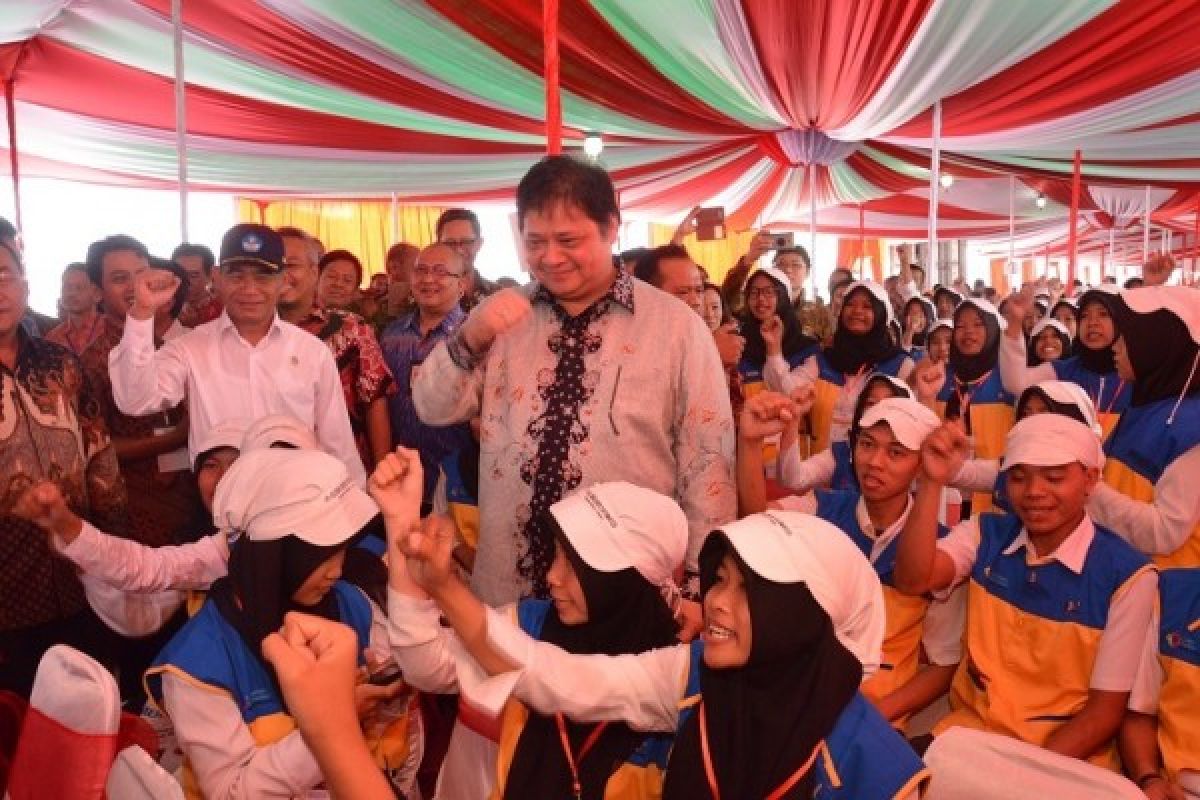 Program pendidikan kejuruan dongkrak kontribusi industri non-migas