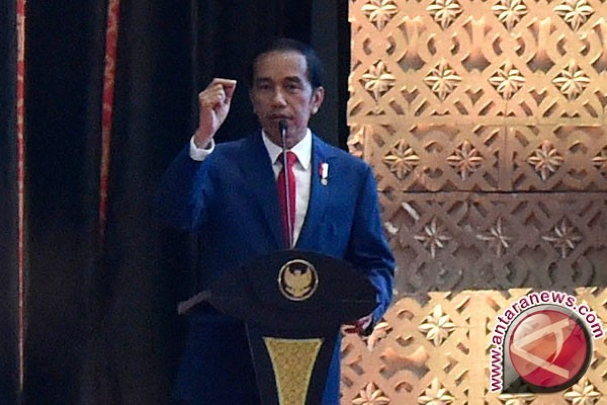 Jokowi Ajak Seluruh Daerah Contoh Pertumbuhan Sulsel 