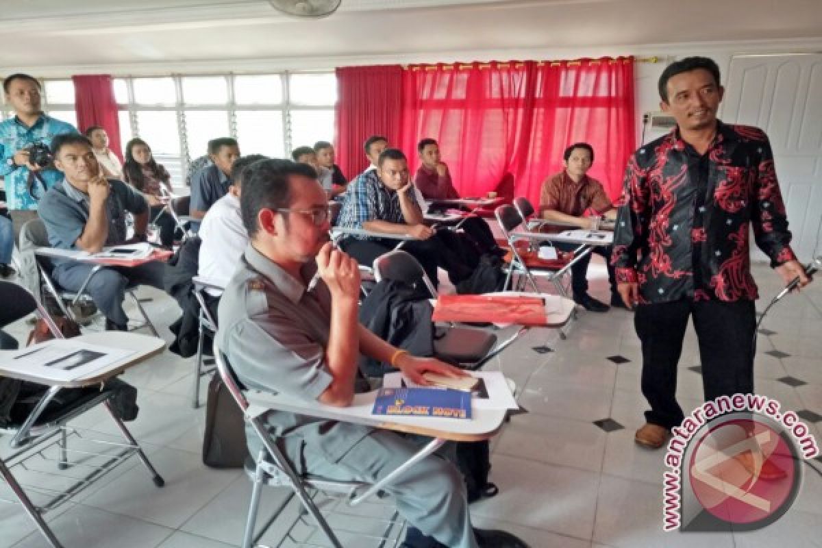 Landak Gelar Diklat Penyusunan Laporan RAT