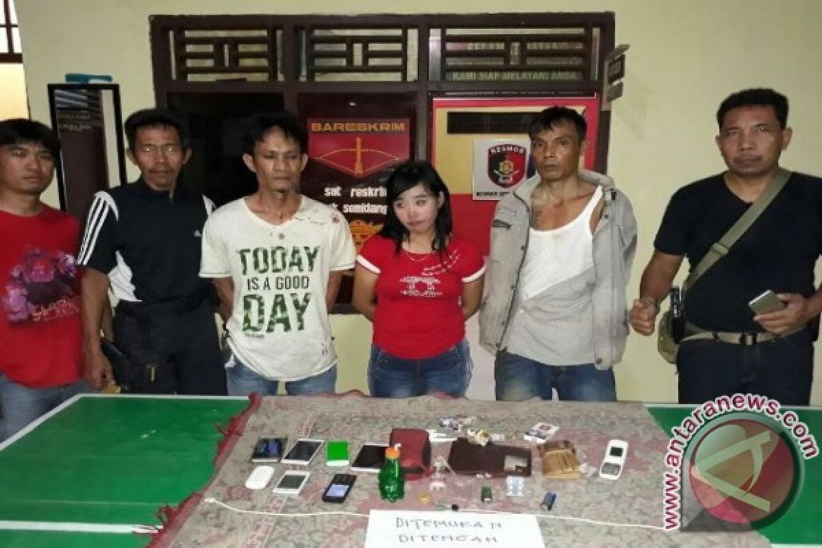 Polisi tangkap dua tersangka pecandu narkoba