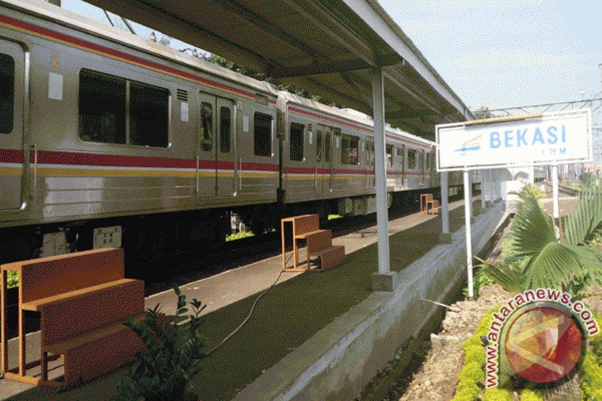 KRL Manggarai-Cikarang Ditargetkan Beroperasi September 2017