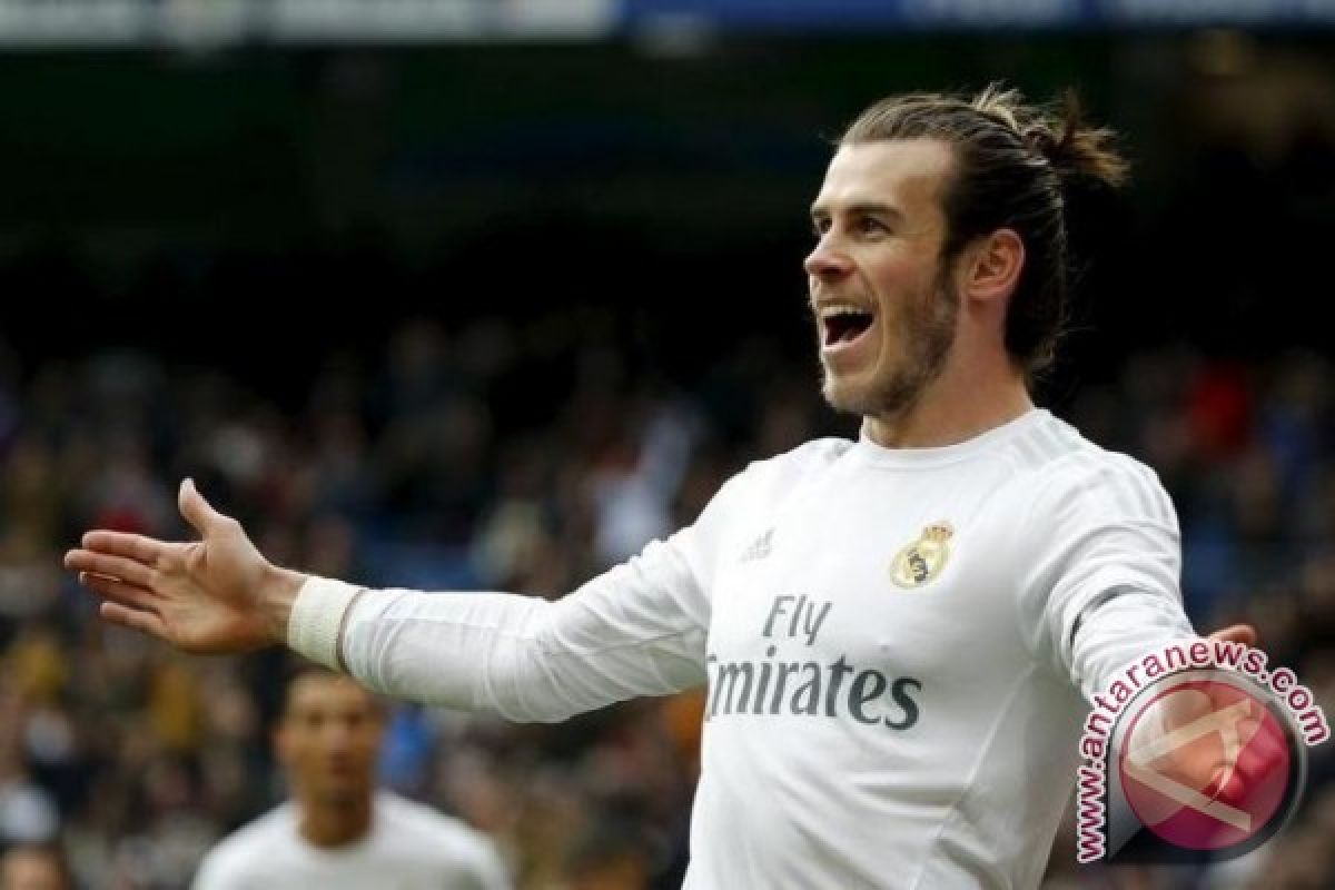 Giggs Sarankan Bale Tetap Bertahan di Real Madrid