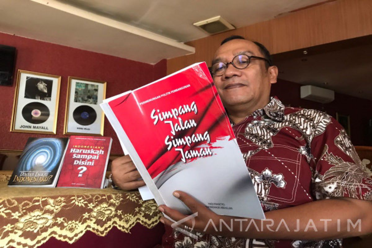 Maju atau Tidak, Hadi Prast Tunggu Perkembangan Politik