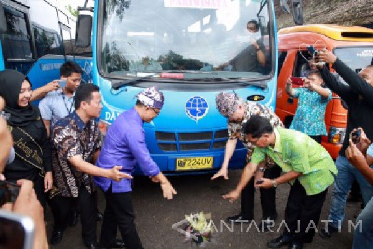 Angkutan Pariwisata Gratis Banyuwangi Bisa Diakses Secara Daring