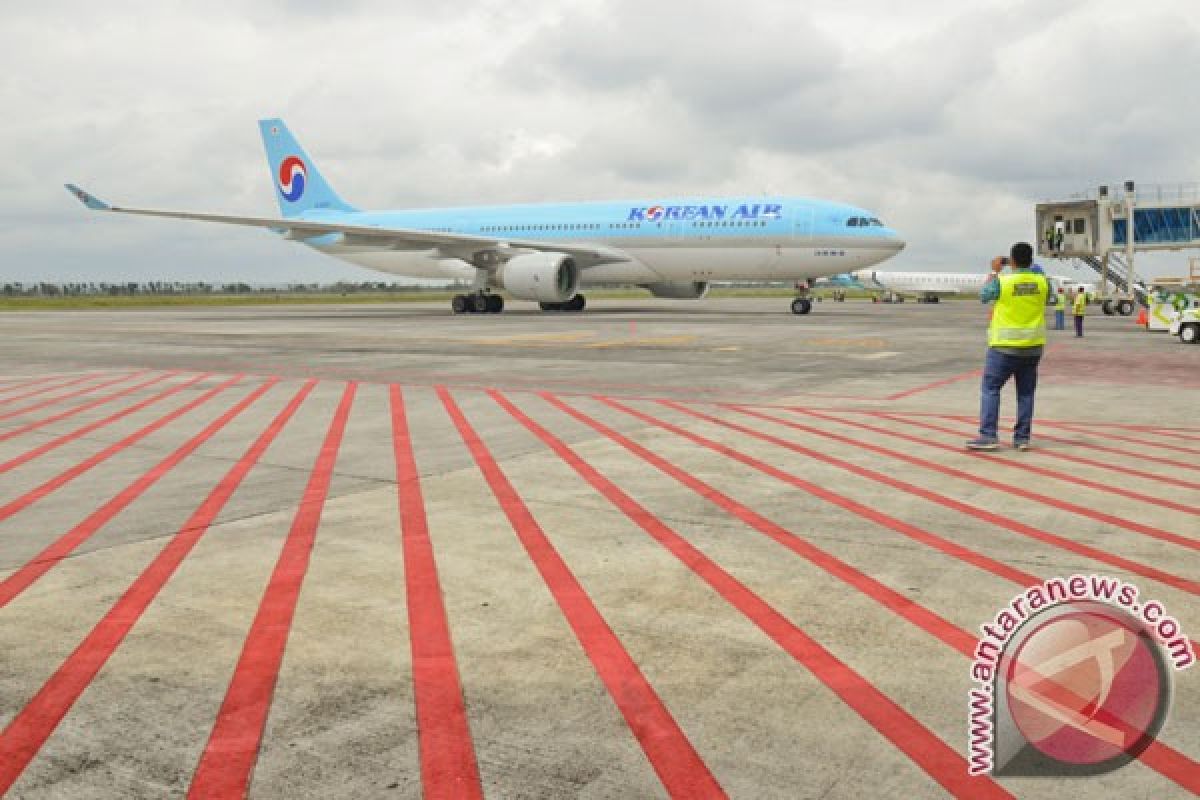 Korean Air carteran daratkan 194 wisatawan di Lombok