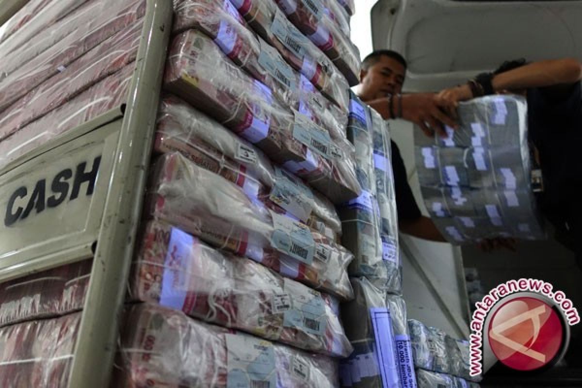 Rupiah Jumat pagi menguat tipis ke Rp13.758