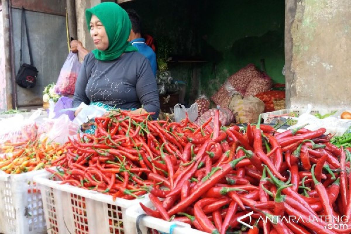 Tekan kenaikan harga, masyarakat diimbau berbelanja di pasar induk