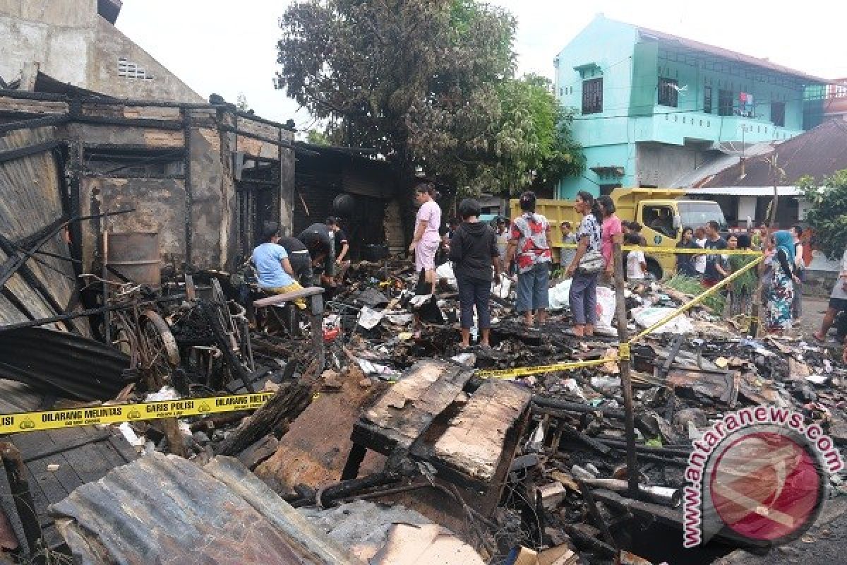  Empat Rumah Di Sibolga Terbakar