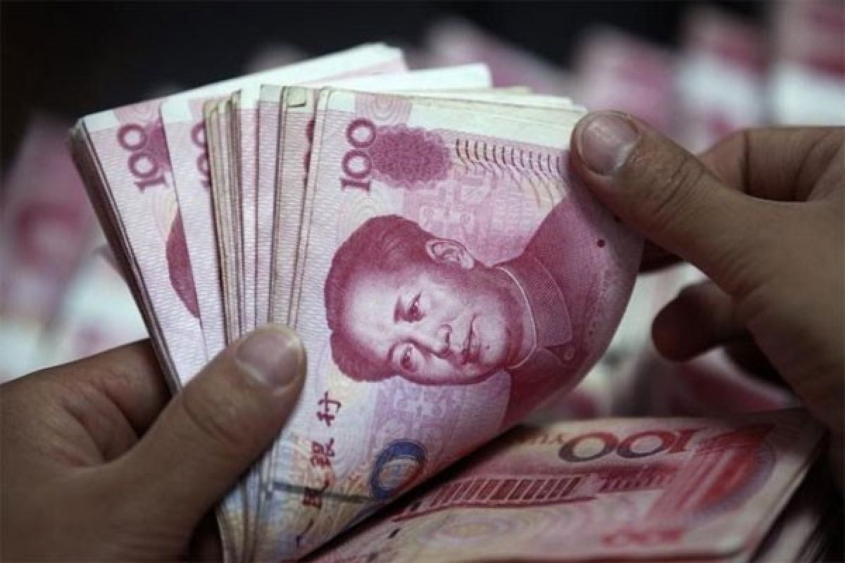 Yuan anjlok 136 basis poin jadi 6,3382 per dolar usai keputusan Fed