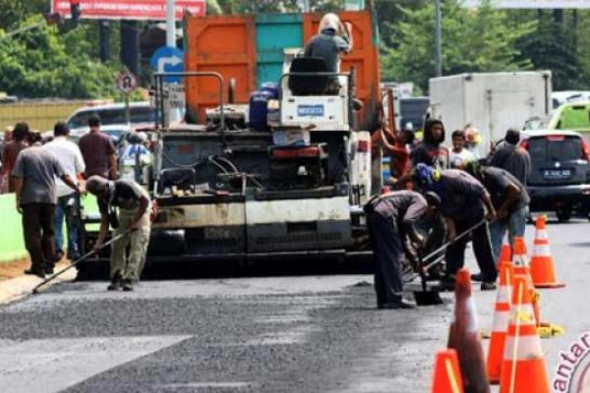 Pemko Pekanbaru Perlebar Jalan Masuk Utama Sepanjang 1,7 Kilometer
