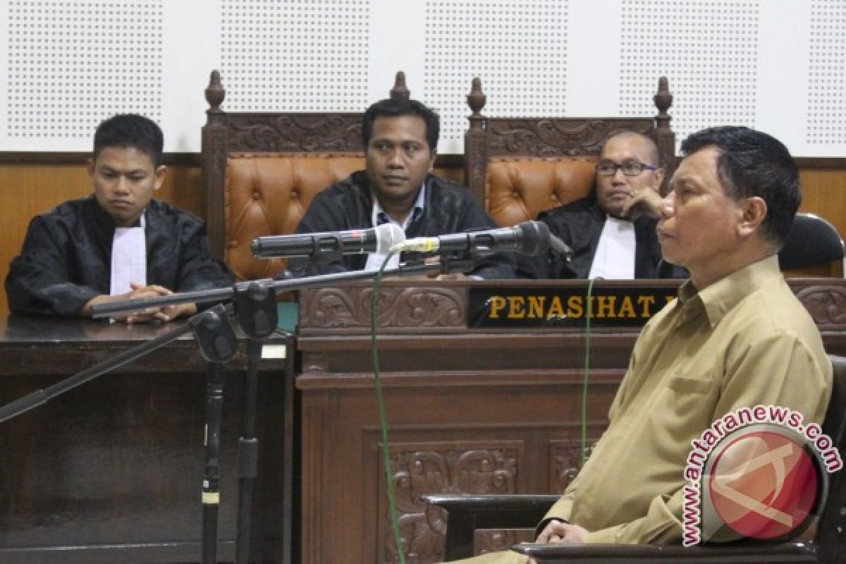 Pengadilan Tipikor Membebaskan Mantan Bupati Lombok Timur