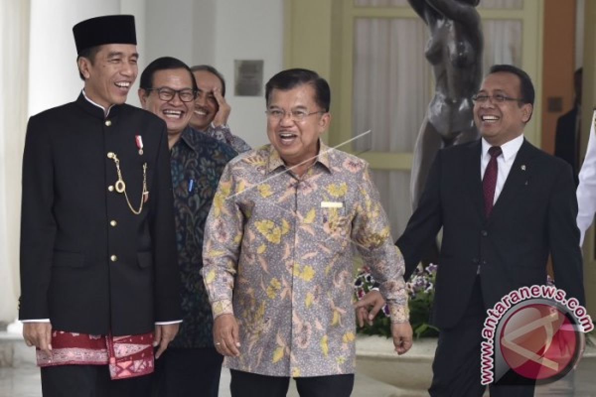 Wakil Presiden Jusuf Kalla Membuka Pameran Lukisan Koleksi Istana  