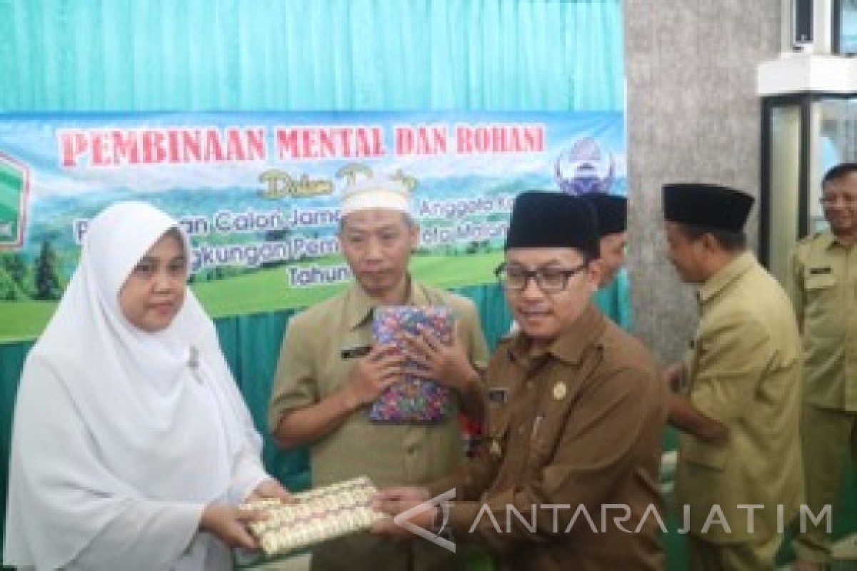 Calhaj Kota Malang terbagi Tiga Kloter