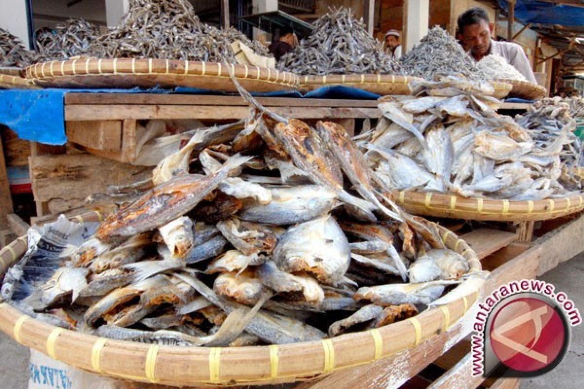 Harga Ikan Asin di Manado Naik 