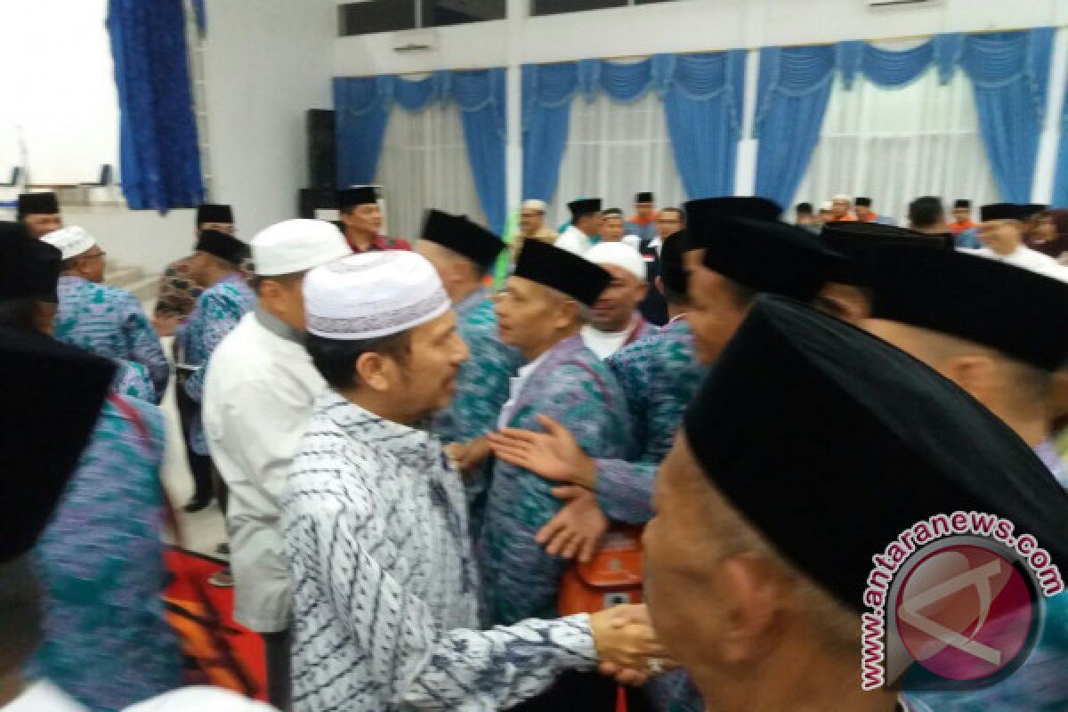 250 Calon Jamaah Haji Pasaman Barat Menuju Mekah