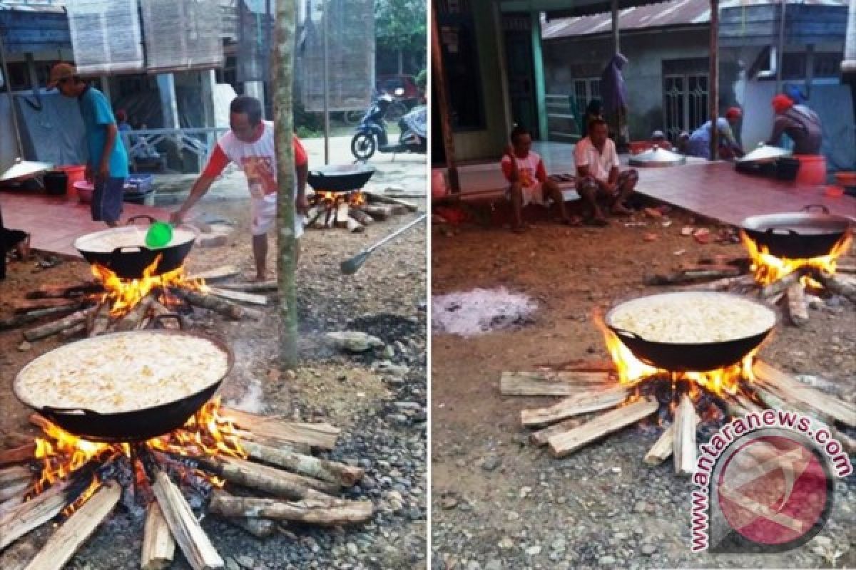 Budaya Gotong Royong Dan Mengawah Kian Pudar