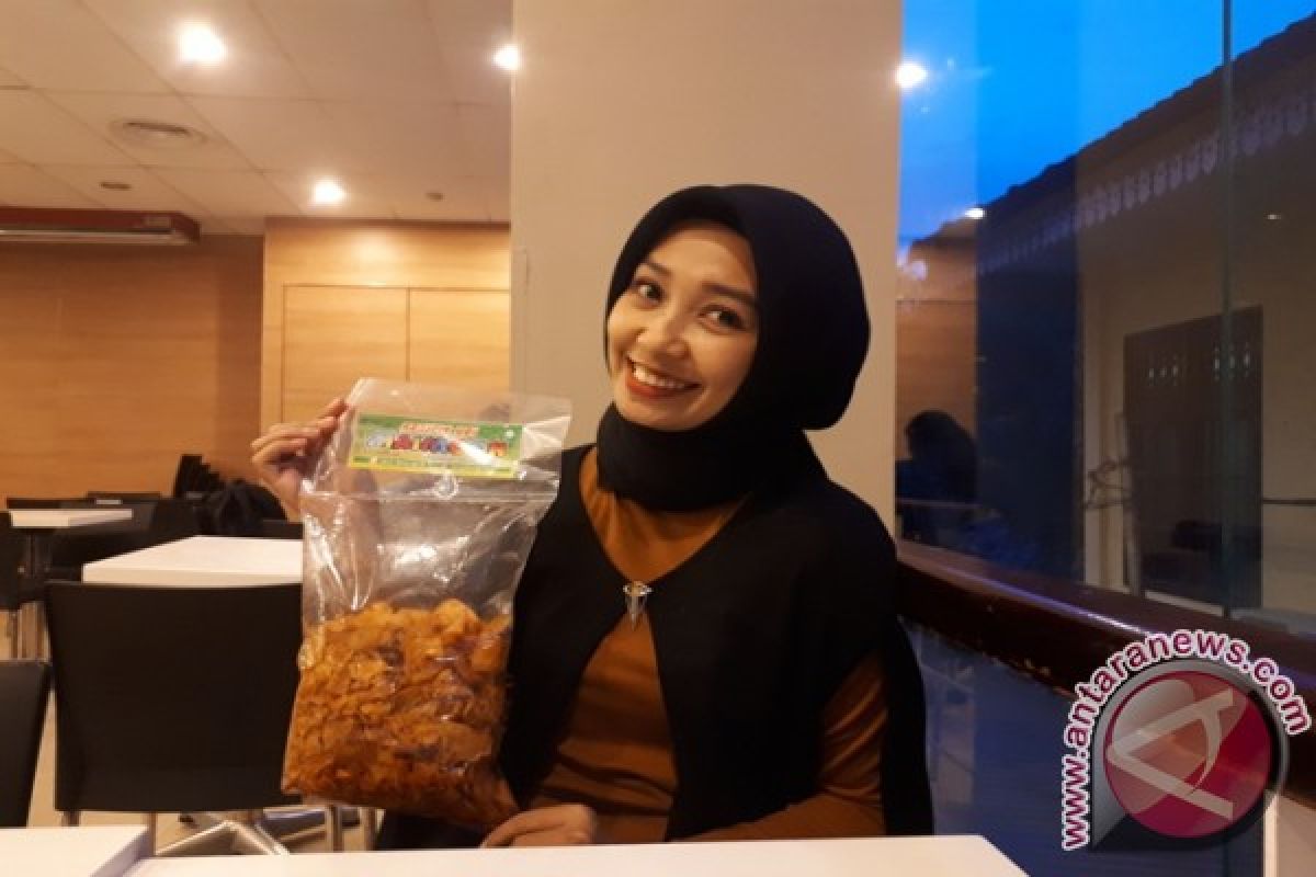 Keripik Mamoon, Cemilan Dengan Rasa Khas