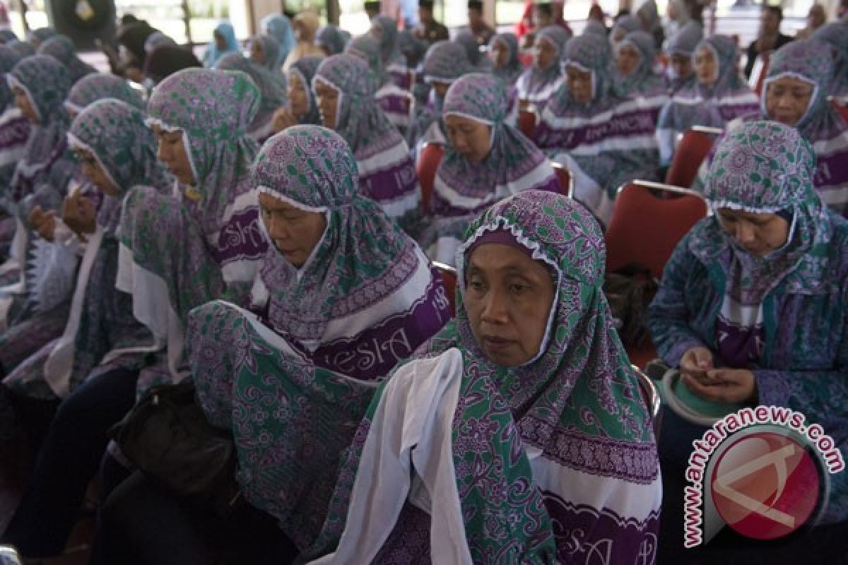 315 JCH Binjai masuk asrama haji Medan