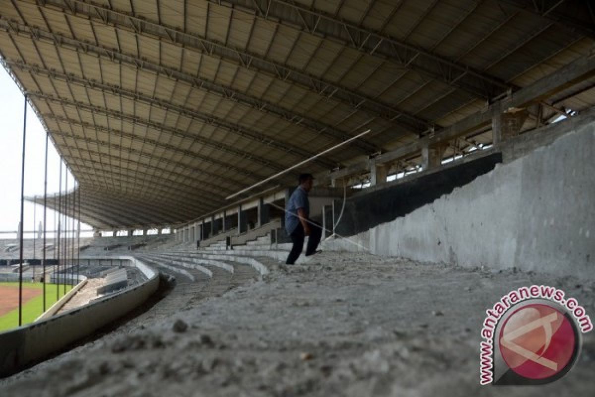 Gubernur Sulsel Jelaskan Kondisi Stadion Barombong 