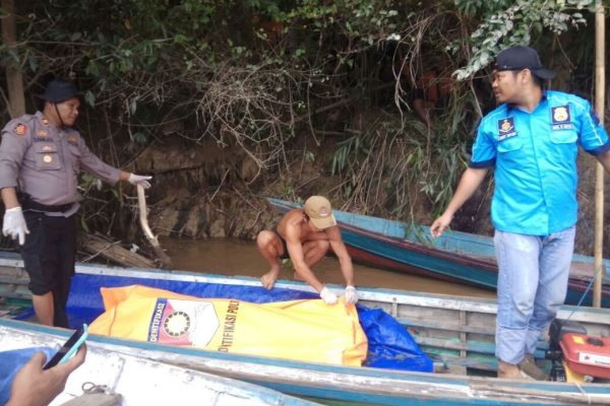 Polisi Pastikan Mayat Terapung di Sungai Rungan Adalah Mantir Adat Gaung Baru