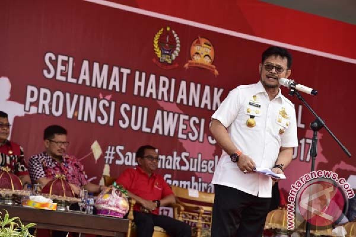 Gubernur Sulsel Buru Gelar Profesor 