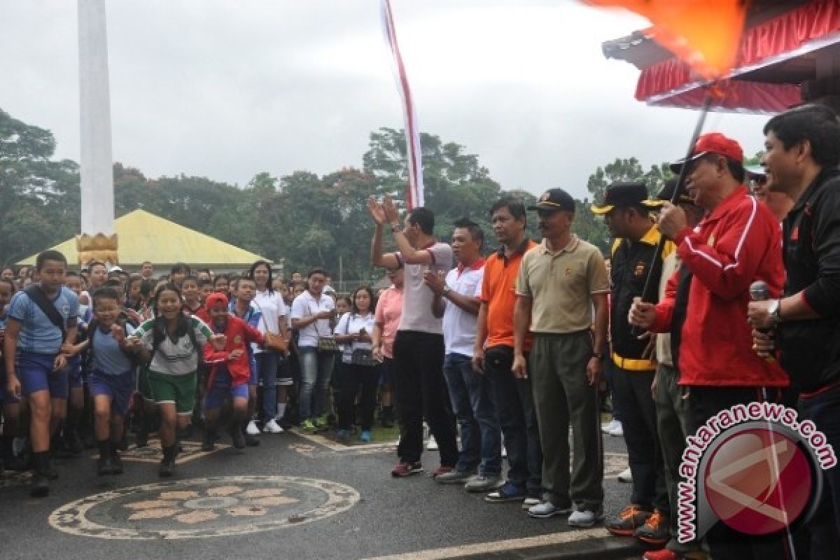 Jalan Santai Tabanan Awali Kegiatan HUT Kemerdekaan RI