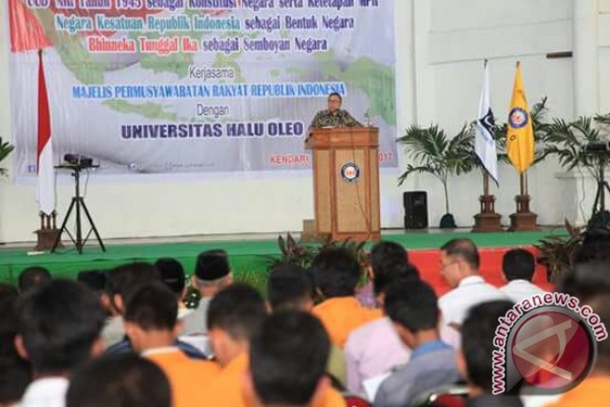 Zulkifli Sosialisasi Empat Pilar di Kampus UHO