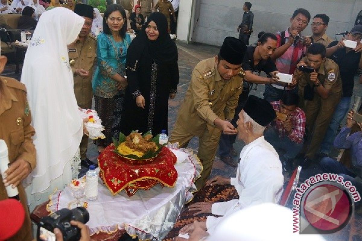 Murtainah 80 Tahun Calon Haji Tertua Dari Tapteng