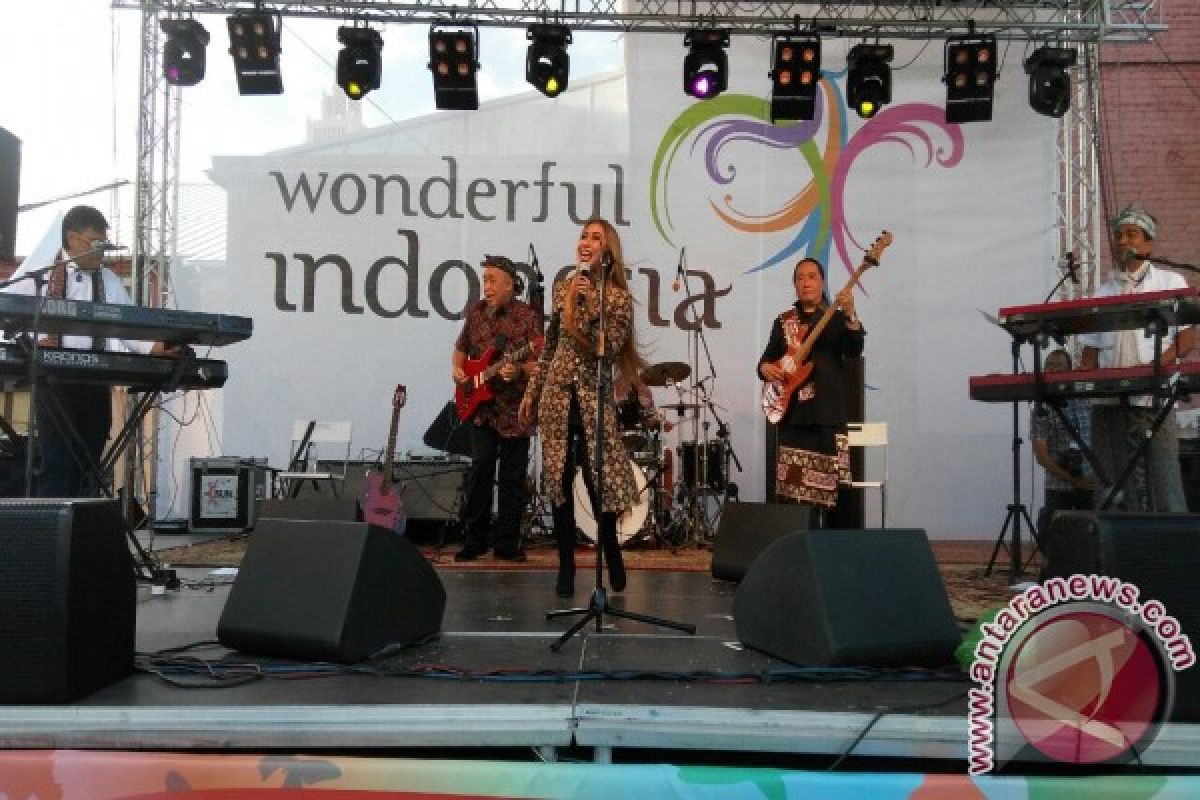 Trie Utami dalam Festival Indonesia di Moskow: "Spasiba"