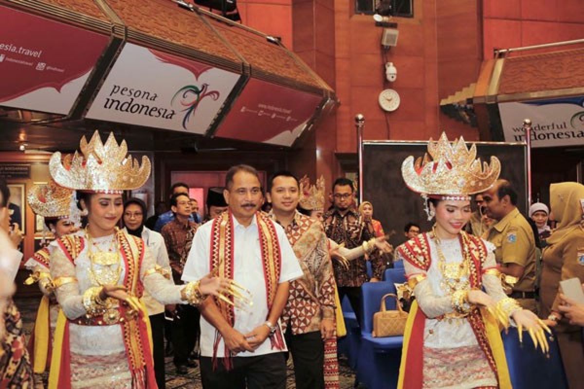 Menteri Pariwisata Arief Yahya Me-Launching 