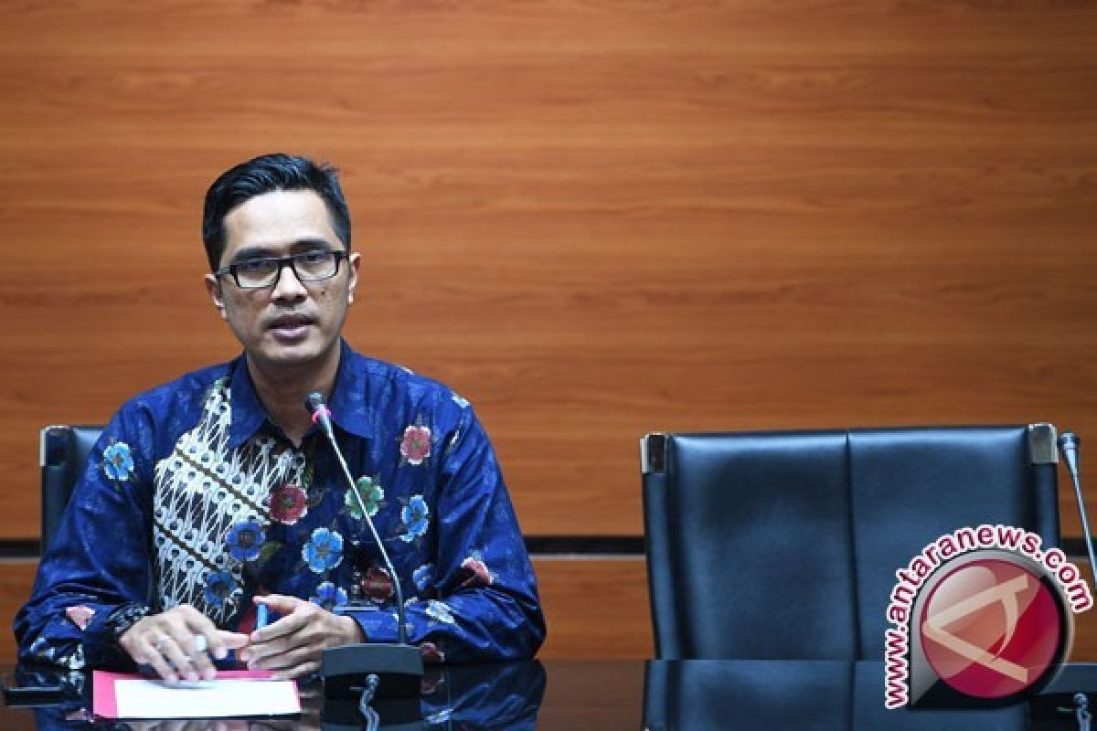 KPK Geledah Rumah Terkait Kasus Jalan di Bengkalis
