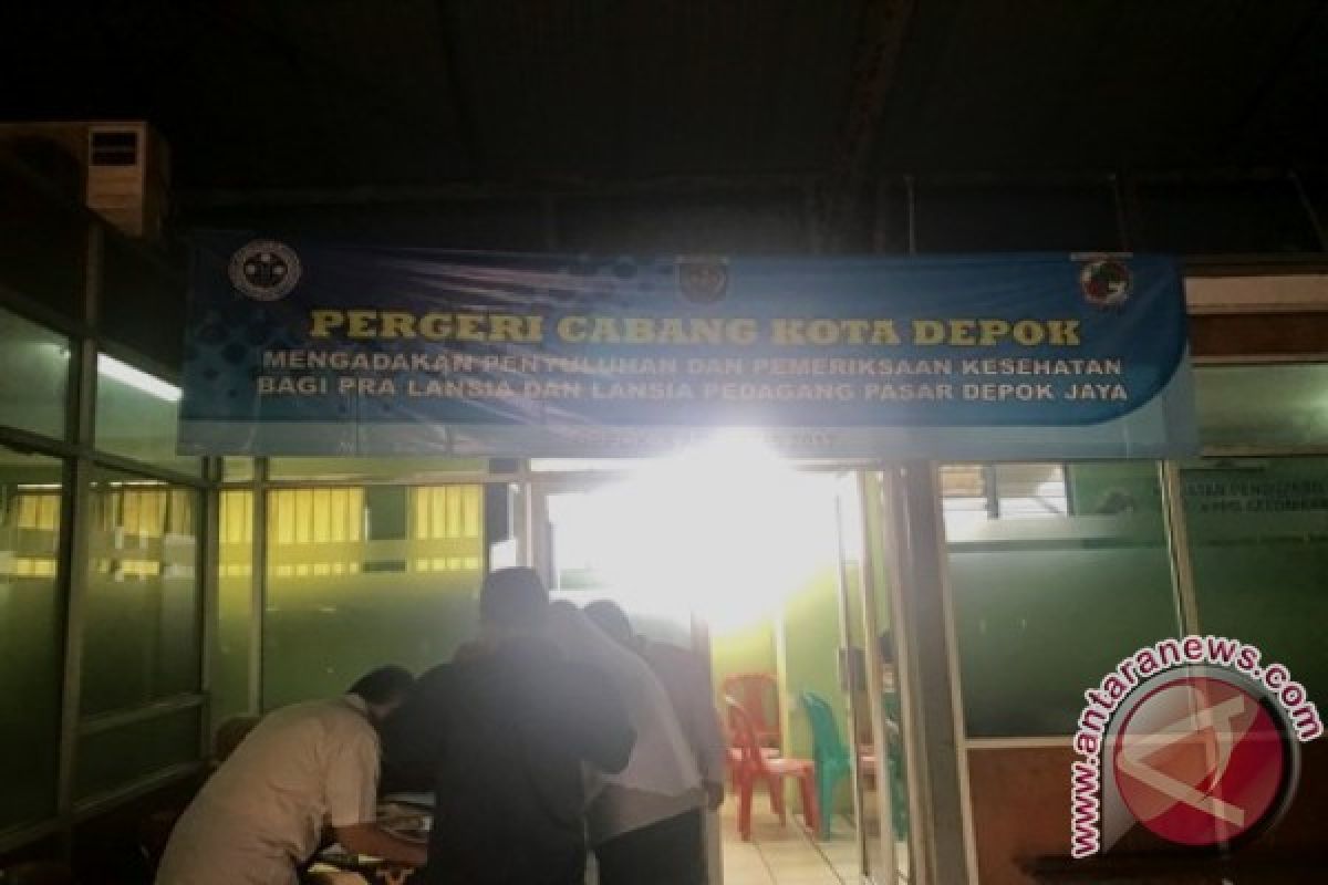 Pergeri Depok Melakukan Pemeriksaan Kesehatan Lansia