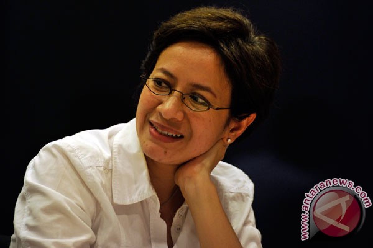 Putri Nurul Arifin - Mayong Suryo Laksono meninggal dunia