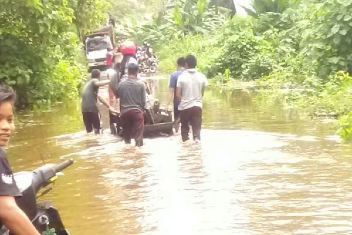 Ratusan Rumah Kecamatan Gunung Timang Terendam Banjir