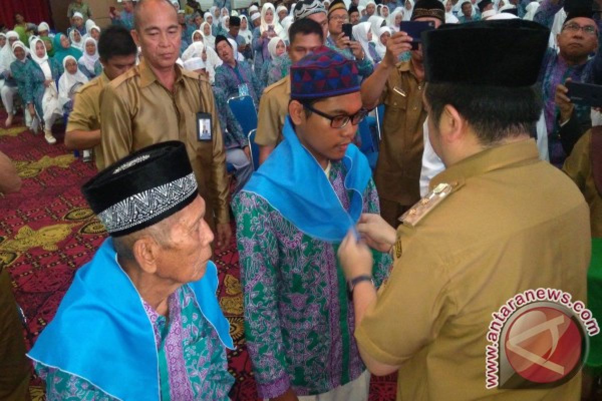 Pemkot Manado Bantu JCH Manado Rp246 Juta