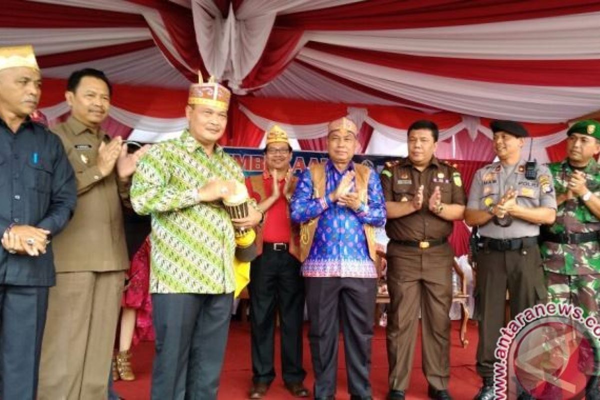 Pembukaan Festival Seni Budaya Lamandau Meriah