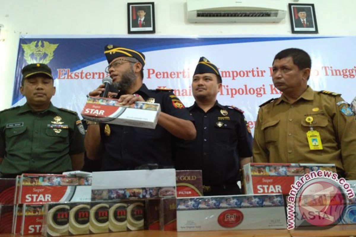 TNI gagalkan peredaran ratusan dus rokok ilegal