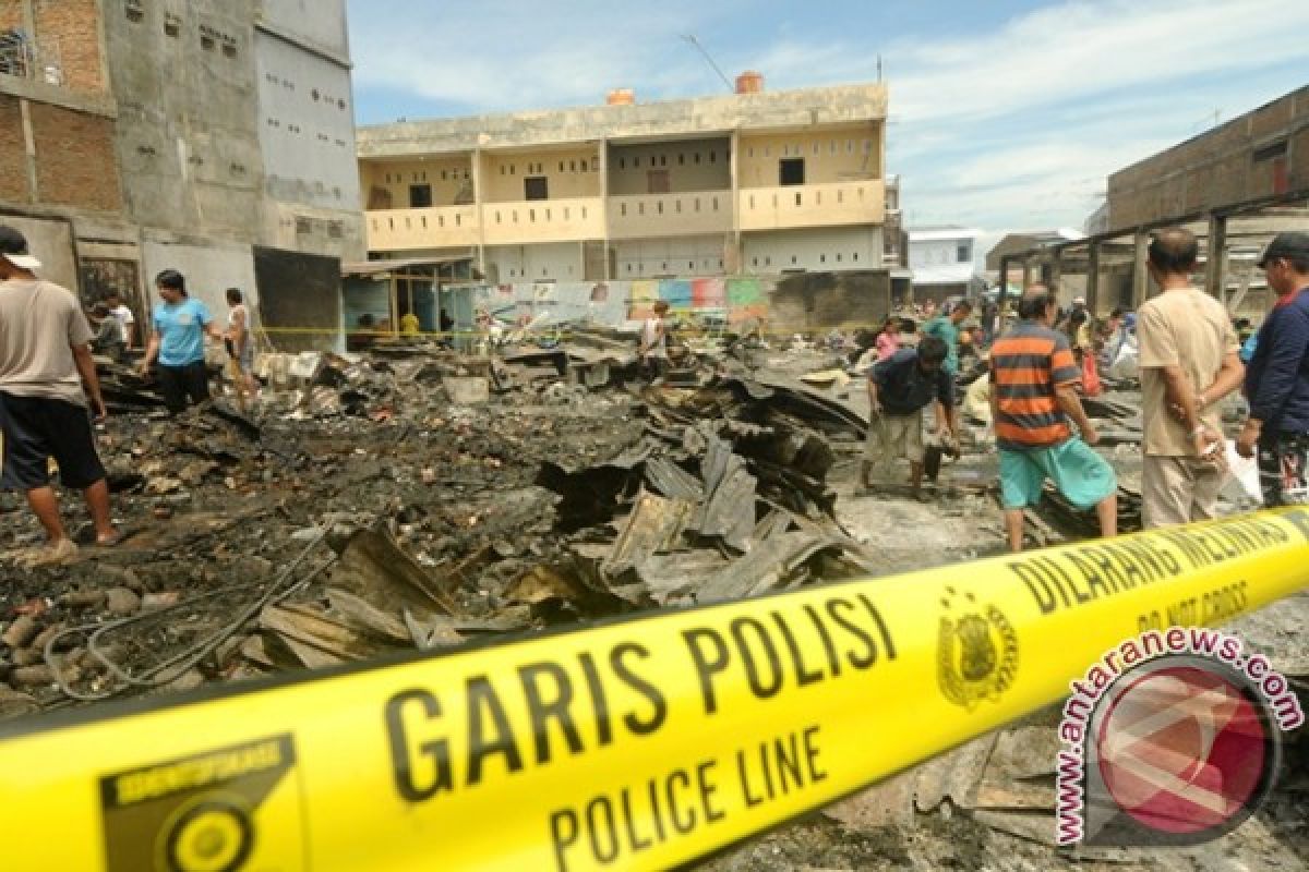 Pedagang Kendari Kebakaran Minta Pemkot Sediakan Tempat 