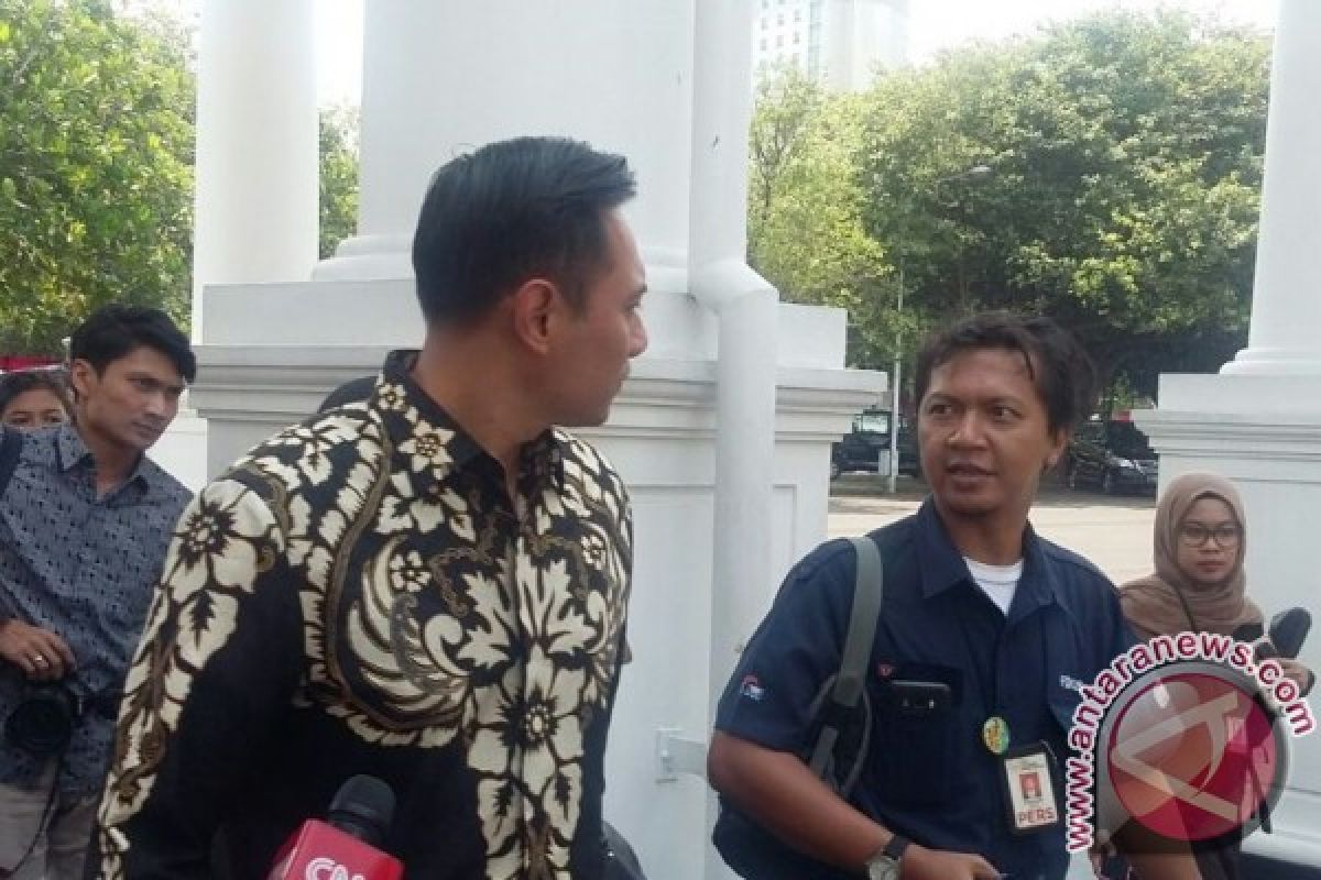 Agus Yudhoyono menghadap Presiden Jokowi di Istana